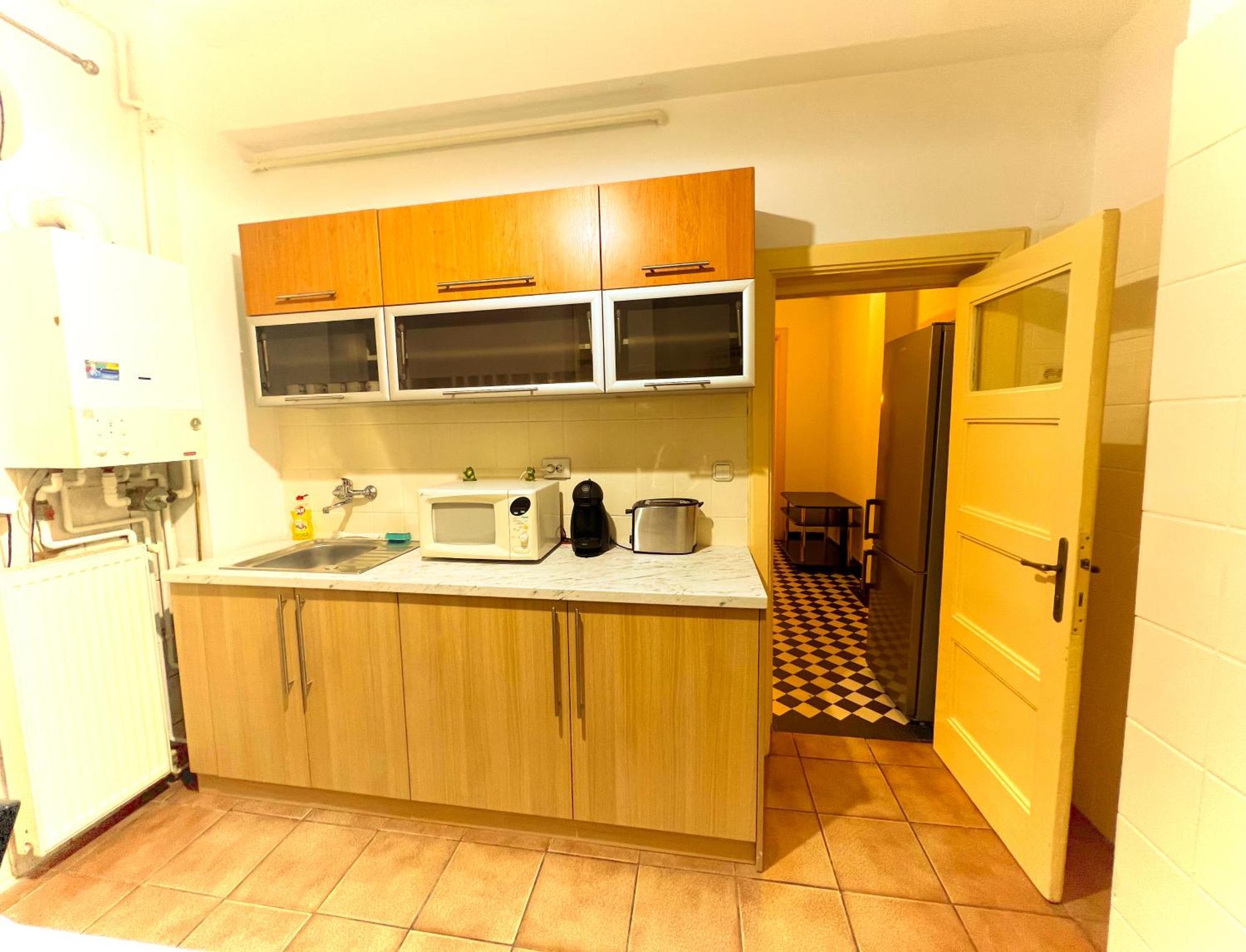 Ultracentral 4 - Old Center -120 Square Meters - דירה